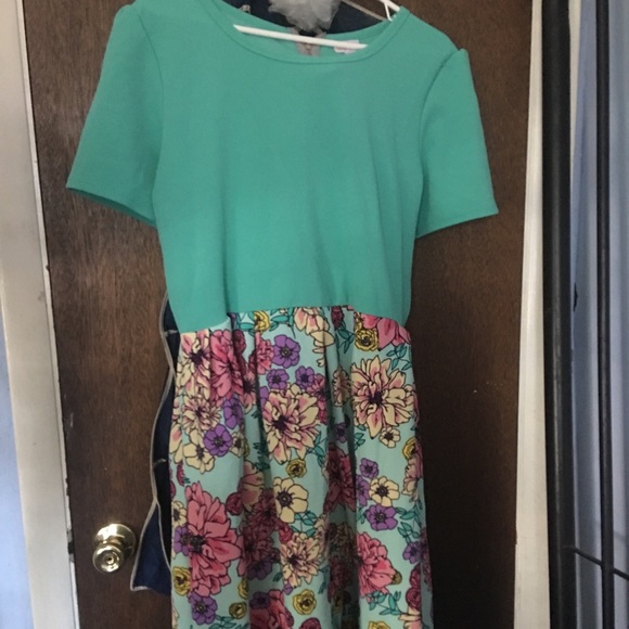 LuLaRoe Dresses & Skirts - LuLaRoe Amelia